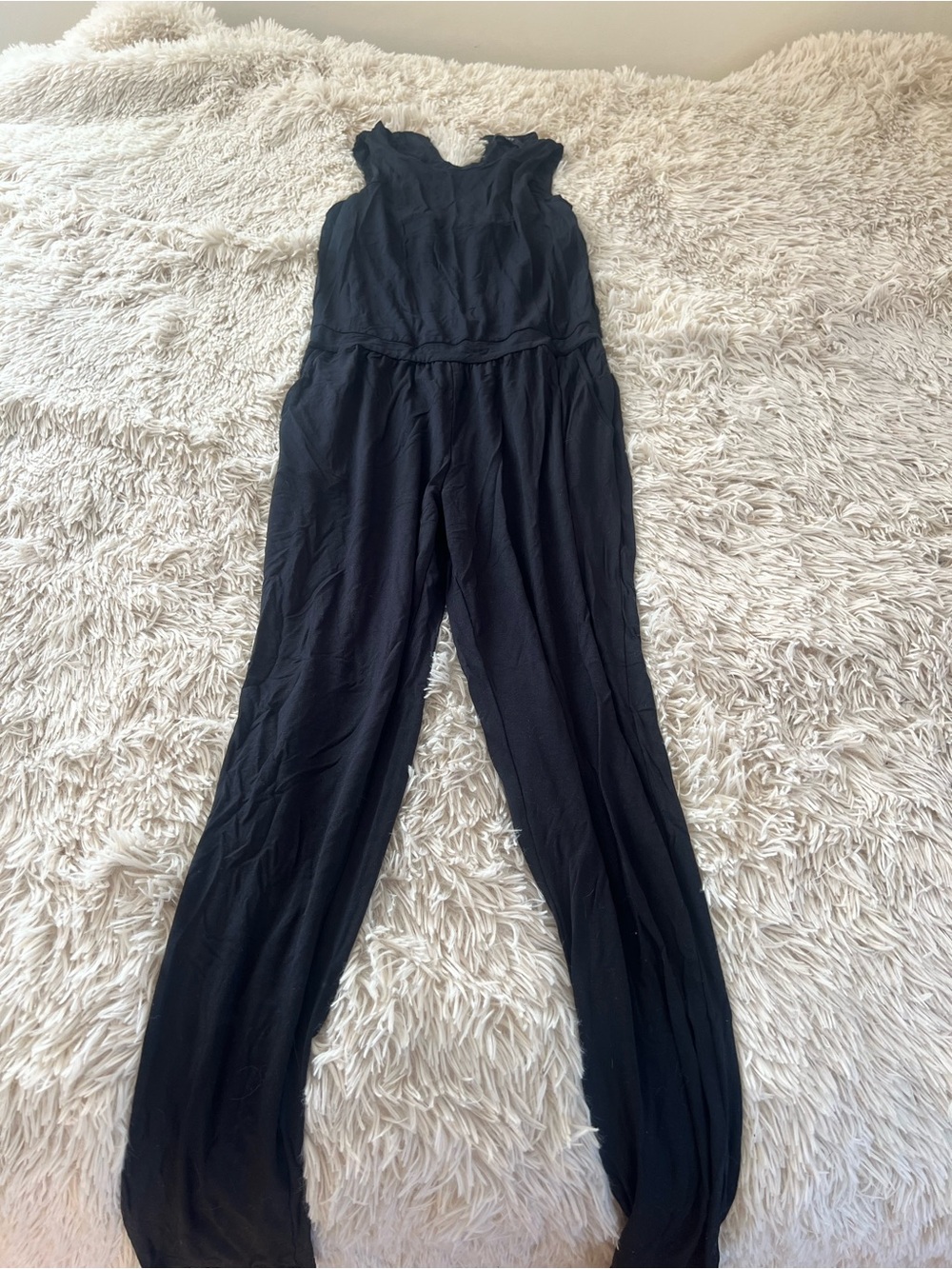 Tart Black Sleeveless V-Neck Jumpsuit